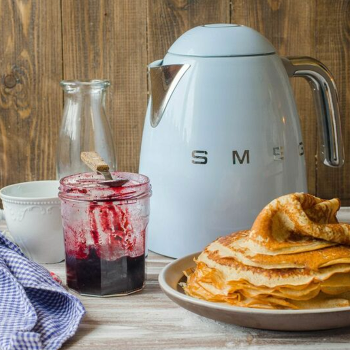 کتری برقی اسمگ مدل KLF03 آبی SMEG